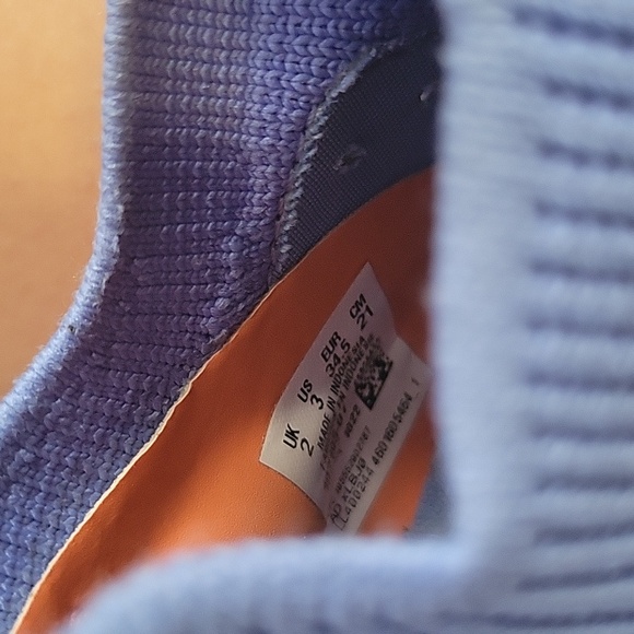 Puma soccer shoes - Picture 6 of 8